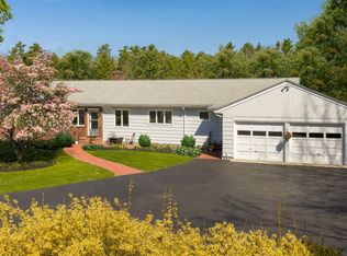 69 Falmouth Road, Falmouth, ME 04105