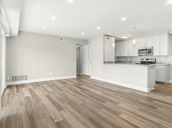 Renaissance Hills | 1710 Devonshire Rd, Hauppauge, NY
