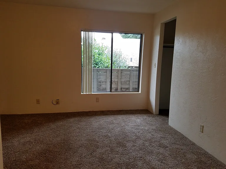 1240 Washington St #&-5 — Photo 5