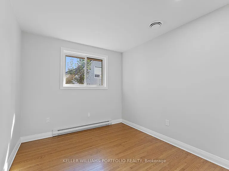 32 Gatesview Ave #UPPER — Photo 35
