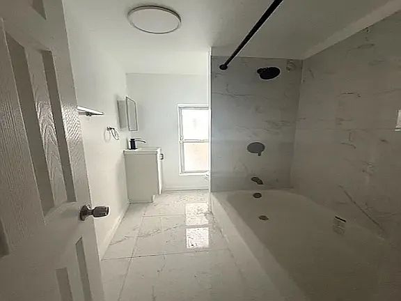 2nd image of 128 N 14th St #2A