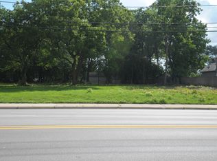 215 S Westmore Meyers Rd, Lombard, IL 60148