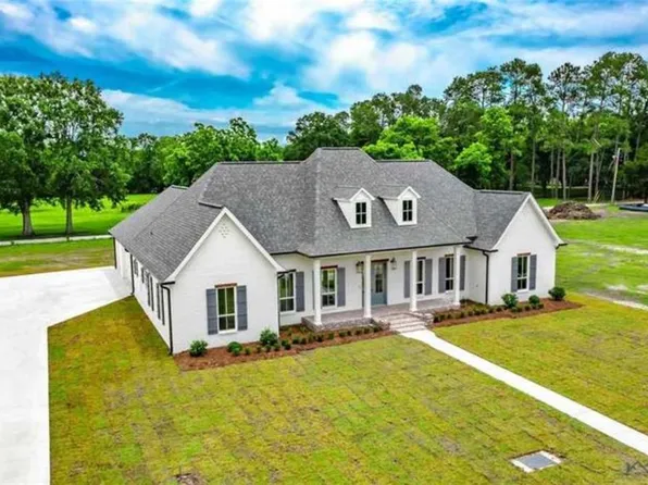 168 Rue Christe St, Thibodaux, LA 70301