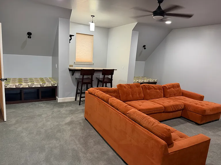 319 Taylam Rd — Photo 36