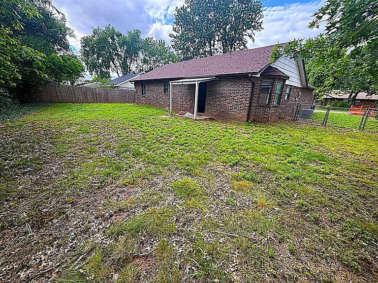 2607 Purdue Cir — Photo 14
