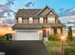 2317 Water Garden Dr, Hanover, PA 17331
