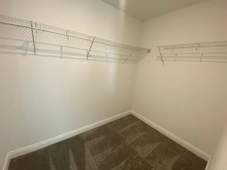 Amelia Place Apartments — Photo 22