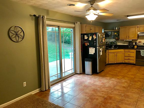 5th image of 1721 Summer Spring Blvd