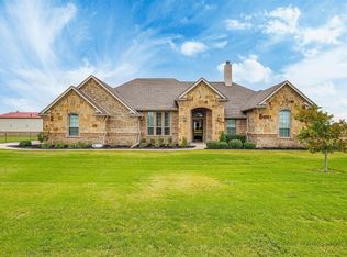 100 Maral Ln, Azle, TX 76020