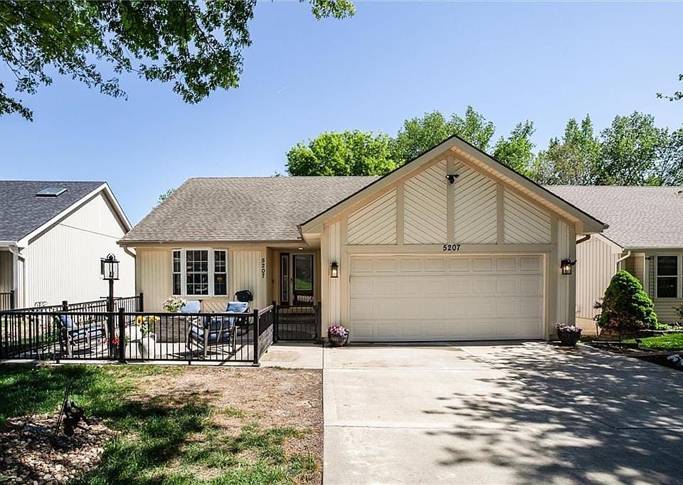1st image of 5207 NW 84th Pl