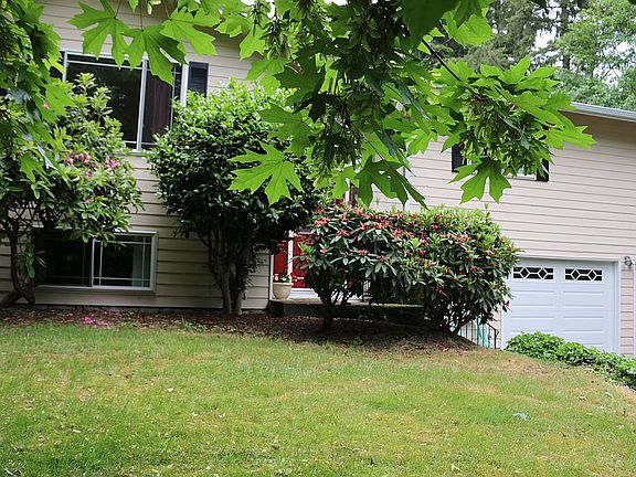 3rd image of 5906 14th Street Ct NE
