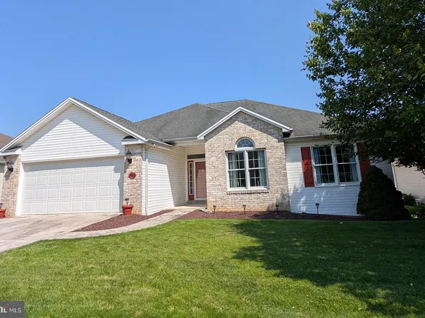 2488 Cope Dr, Mechanicsburg, PA 17055