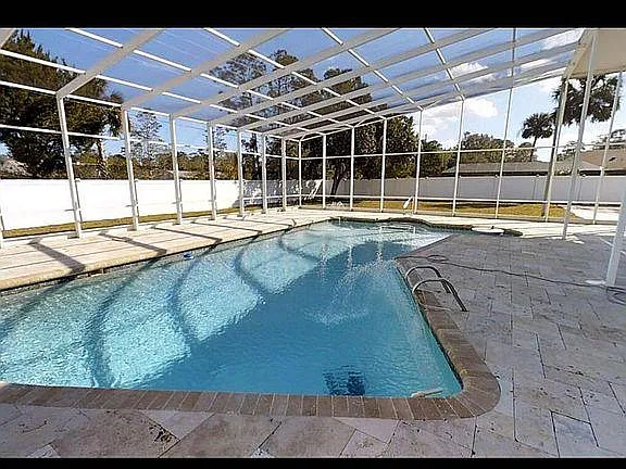 433 Pelican Bay Dr