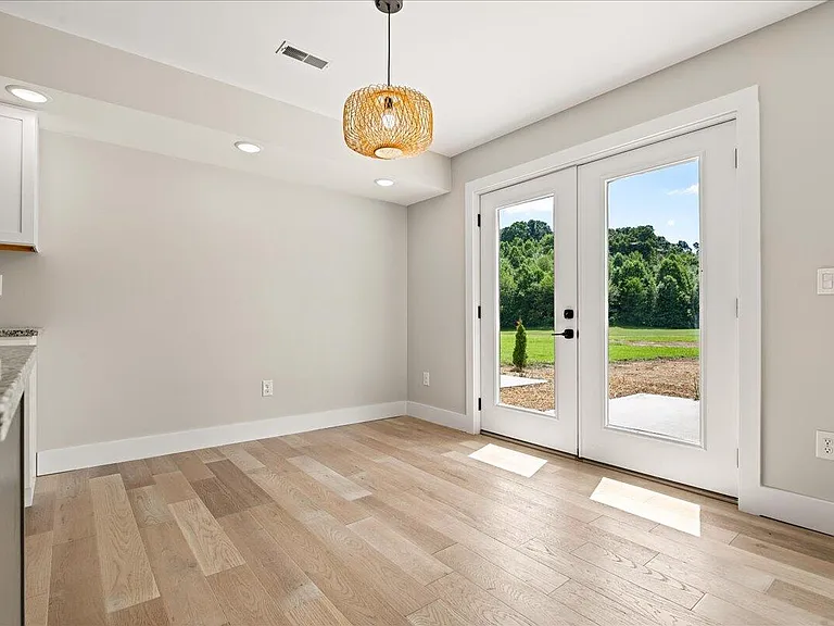 143 Crooked Creek Dr — Photo 36