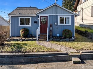 1009 Ironsides Ave, Bremerton, WA 98310