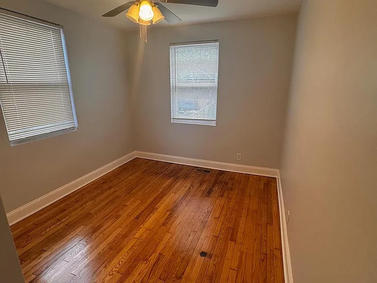 5200 Ready Ave — Photo 8