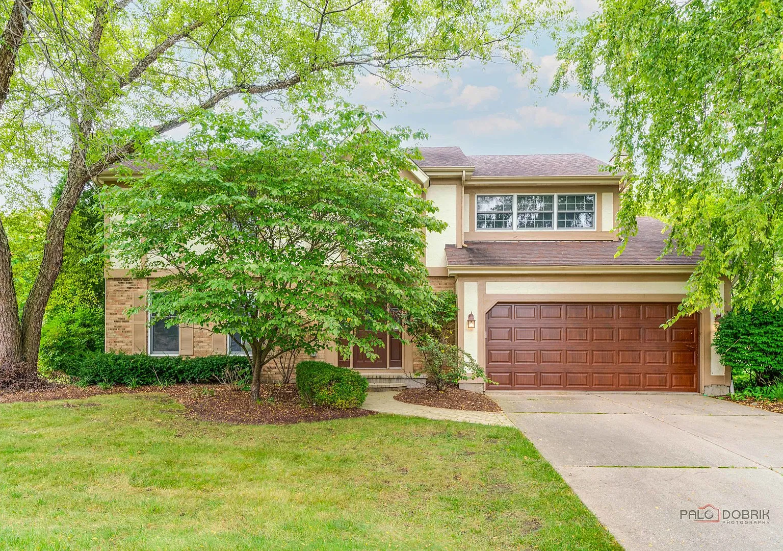 4 bed, 2.5 bath, 2479 sqft, $4,600 — Photo 1
