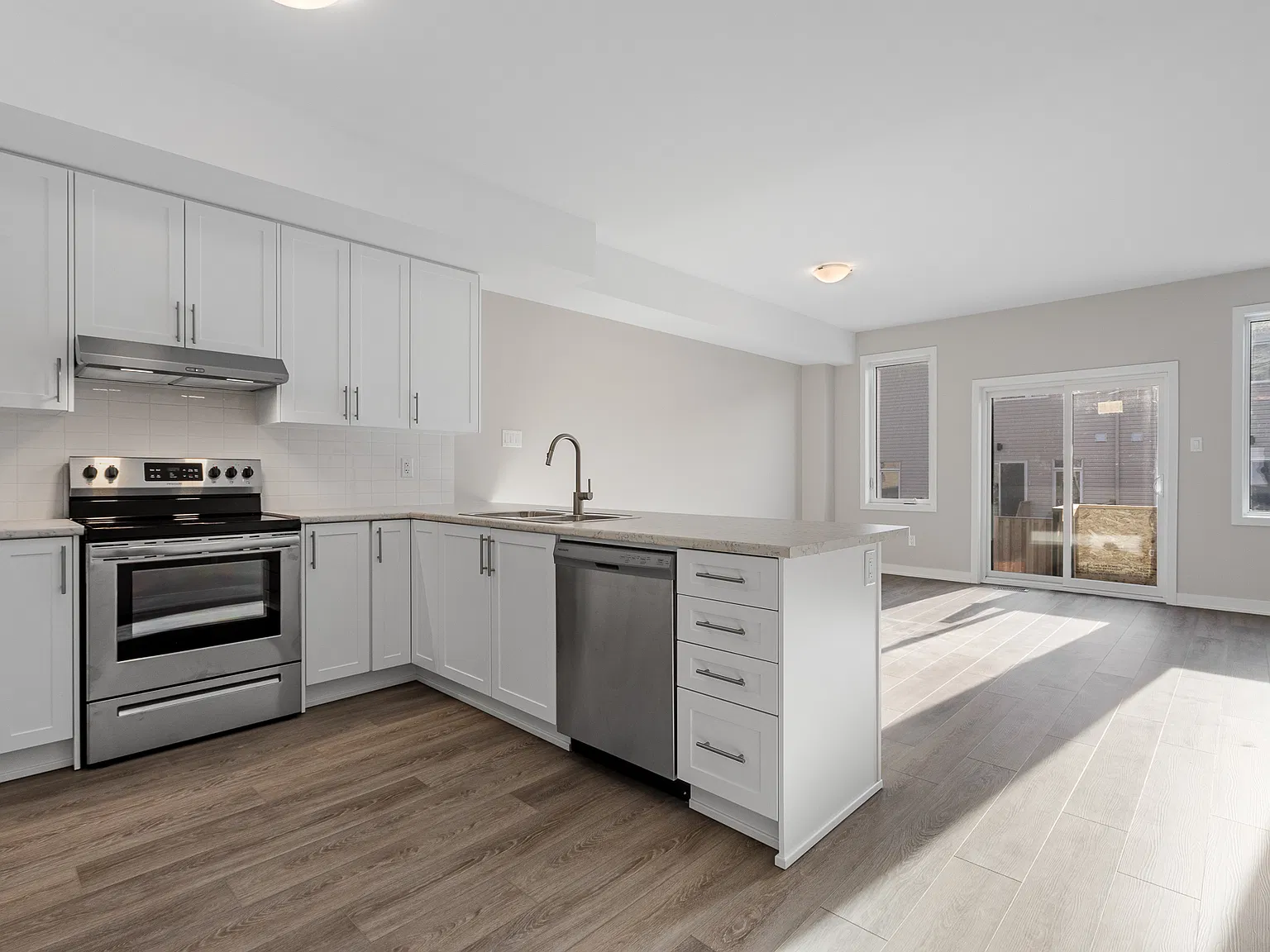 Tom Gavinski Street | Hero 1 Townhomes — Photo 2
