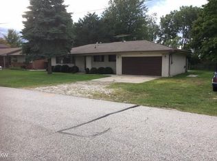 7236 Flamingo Rd, Algonac, MI 48001