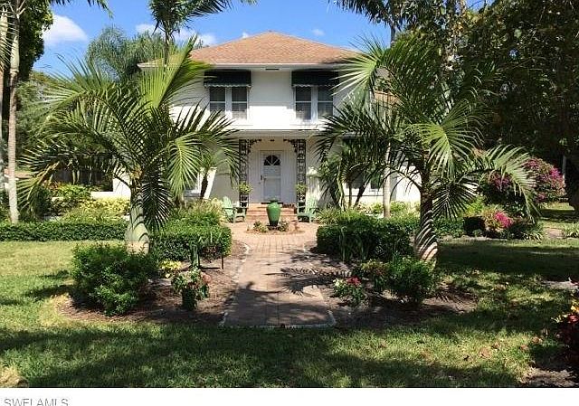 1st image of 3913 McGregor Blvd