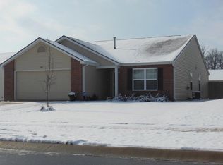2205 Morgan Creek Dr, Fort Wayne, IN 46808