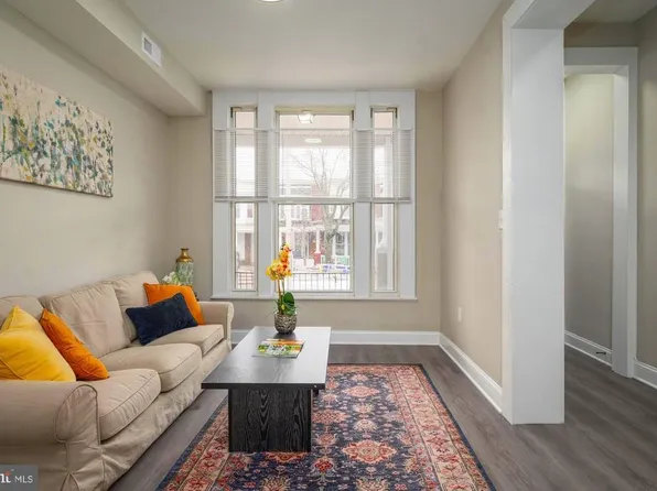 446 E 28th St, Baltimore, MD 21218