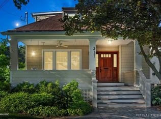 317 Lake Ct, Saint Joseph, MI 49085