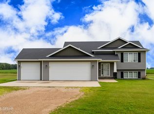 3351 Lucke Ln E, Grand Forks, ND 58201