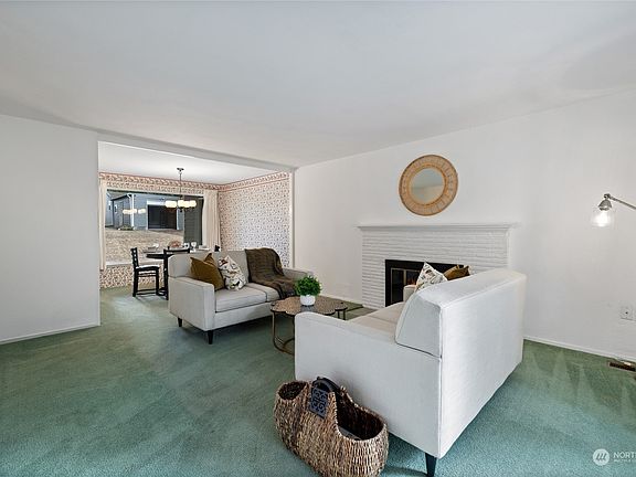5th image of 3403 Glendale Drive W