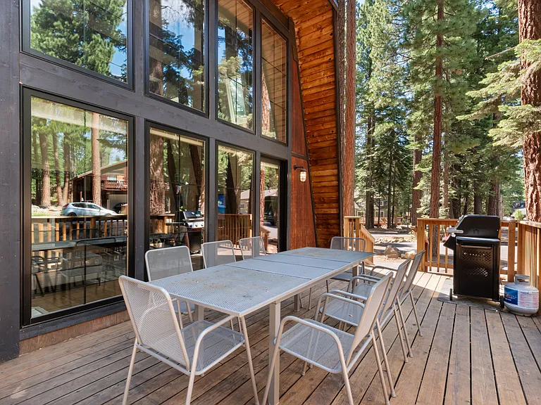 5613 Rhodesia Rd — Photo 12