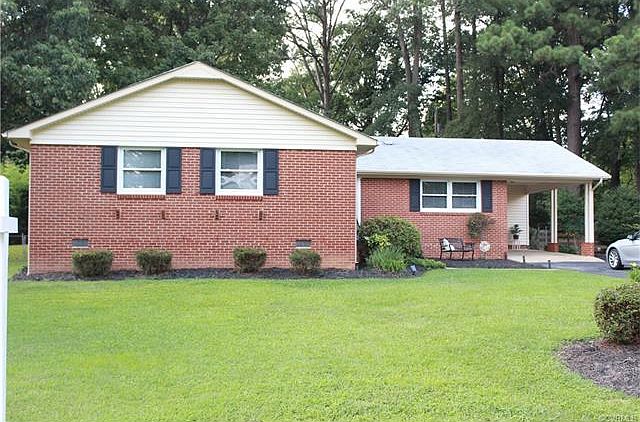 1st image of 300 Gunby Dr