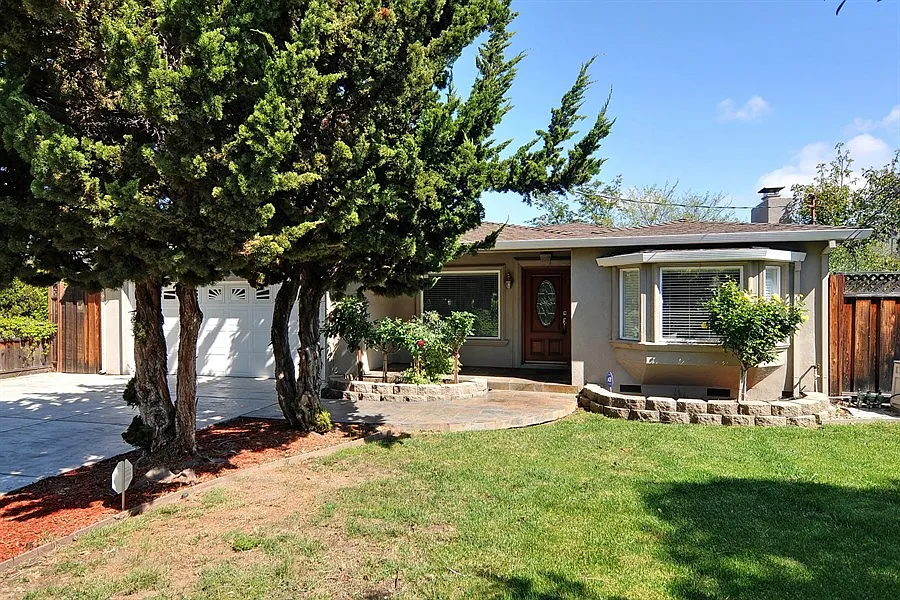 35468 Niles Blvd photo 1