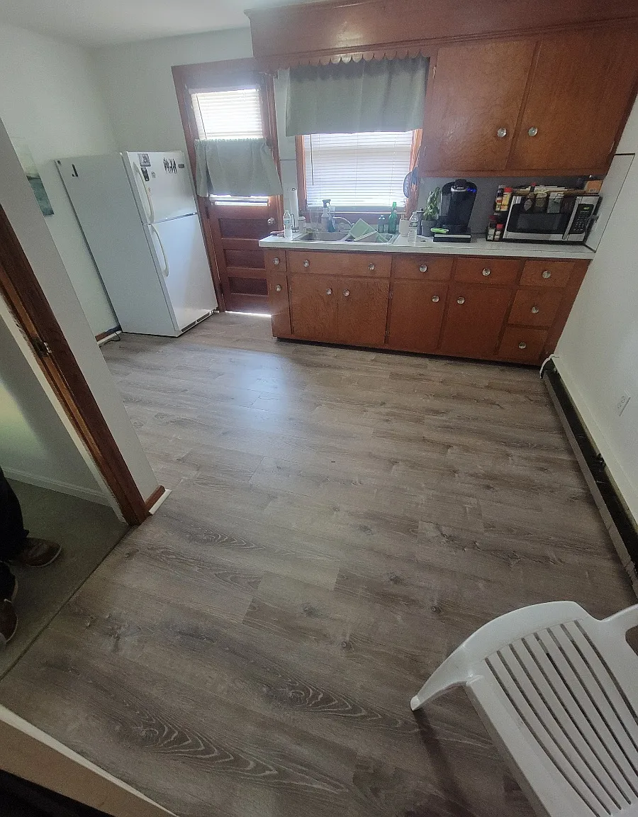 28 Monroe St — Photo 3