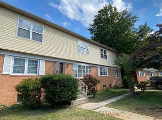 5018 Leland Dr, Oxon Hill, MD