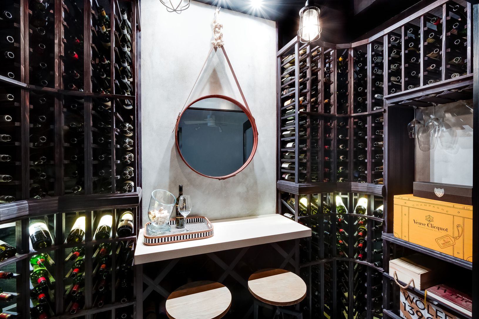  Wine room