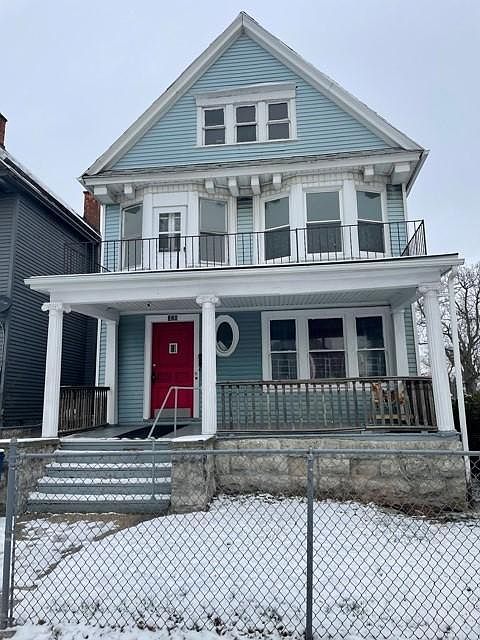1st image of 376 Glenwood Ave #2