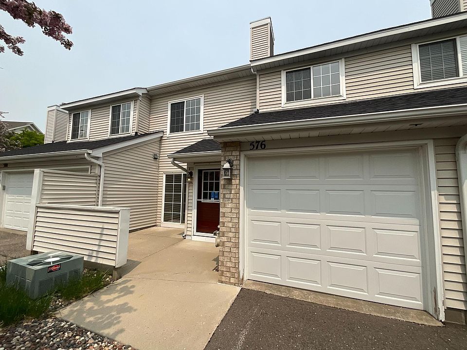 1st image of 576 Blackbird Ct
