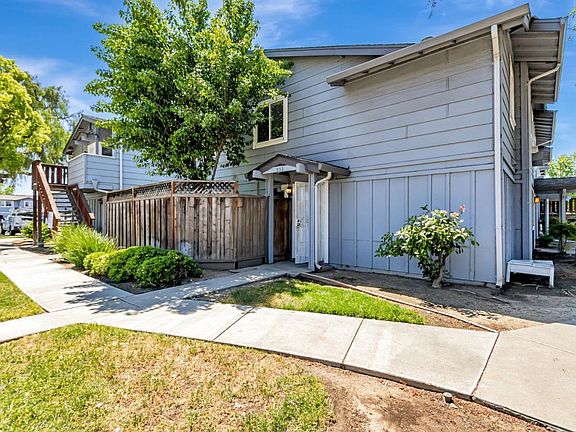 3rd image of 553 Groth Pl