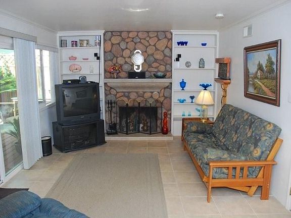 Family-den room 
