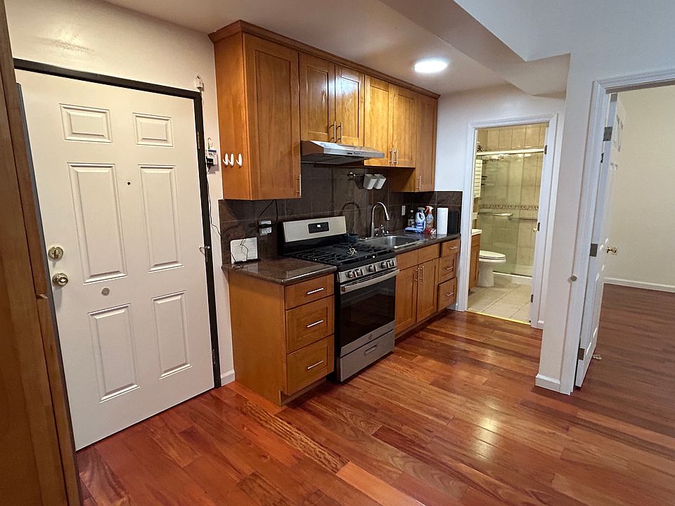 1st image of 428 22nd Ave APT 4