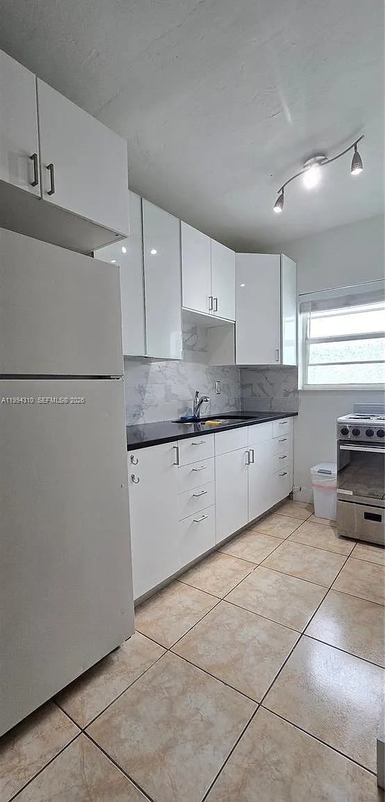620 Condo — Photo 2