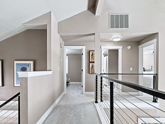 4th image of 3123 N 24th Way