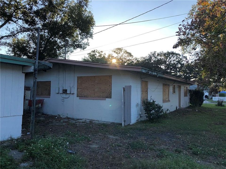 2nd image of 1401 Nieuport Ln