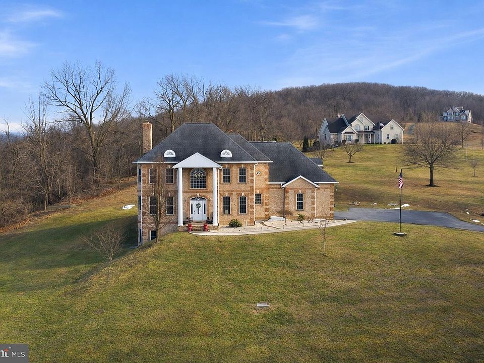 1st image of 21111 Greenbrier Rd