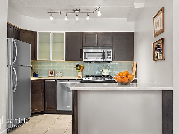 4th image of 113 Prospect Park SW APT 5