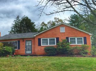 11 Pinedale Rd, Asheville, NC 28805