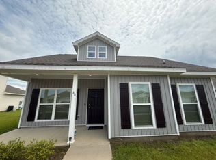 80 Silverthorn St, Freeport, FL 32439