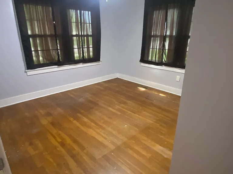 706 Logan Way — Photo 10