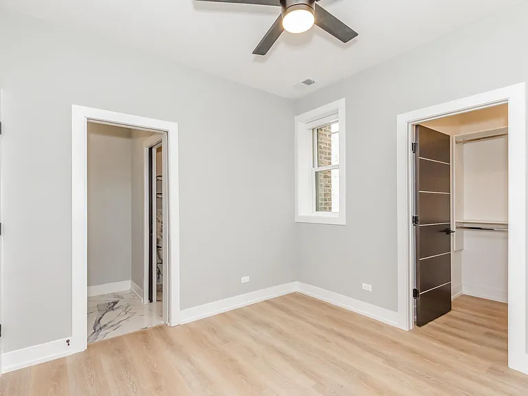 2202 N Kedzie Blvd #2 — Photo 6