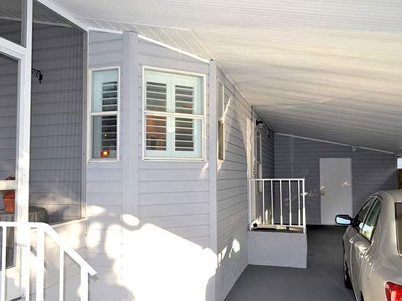 2nd image of 831 Spanish Moss Dr